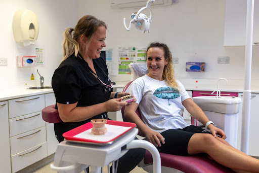 Parkway Dentalcare logo