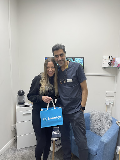 Falkirk Dental Care | Invisalign |Composite Bonding| Bespoke Dentures| Implants| Multi Award Winning Lifestyle Clinic logo