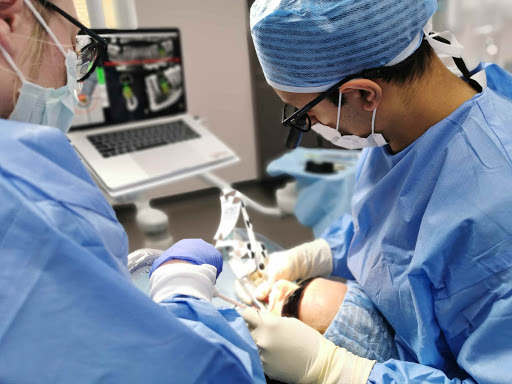 The White Bridge Dental Clinic logo