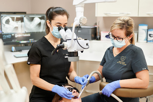Dentistry on the Grove logo