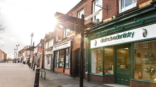 Distinctive Dentistry logo