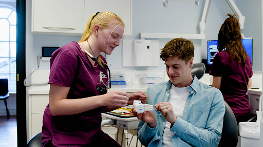 Magnolia House Dental Practice logo